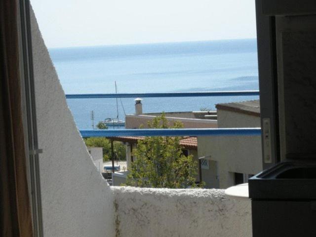 Efrosyni Apartments Αγία Μαρίνα Εξωτερικό φωτογραφία